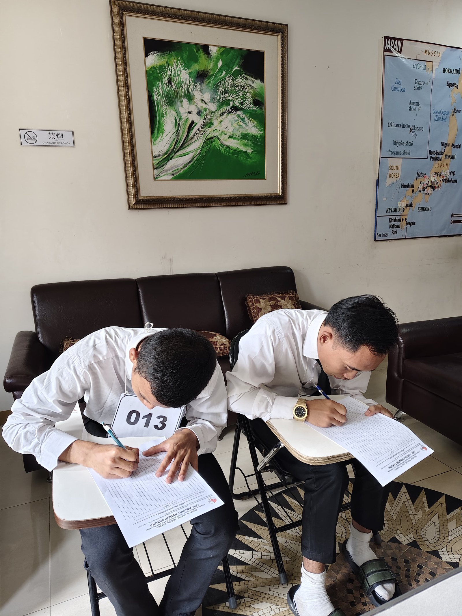 Simulasi ujian dan evaluasi belajar bahasa Jepang peserta